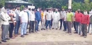 The negligence of contractor took life of a minor, the families staged a sit-in