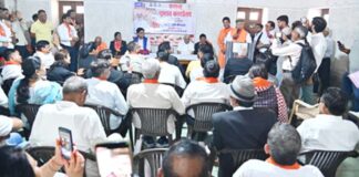 BJP candidate interacted with intellectuals during election campaign