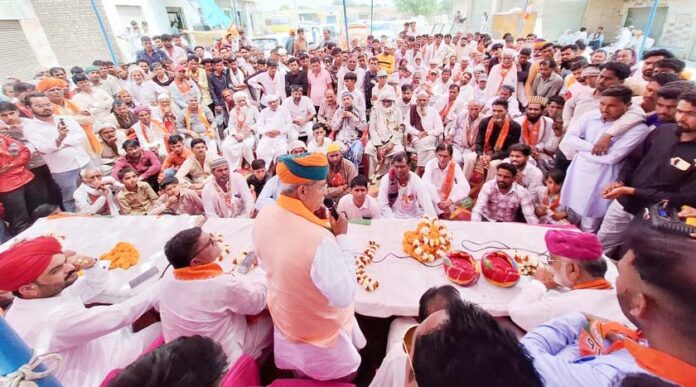 BJP candidate Arjunram Meghwal's public relations in Khajuwala villages