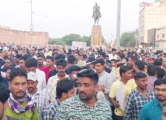 Mahavir Ranka's show of strength for ticket, marched on foot with supporters