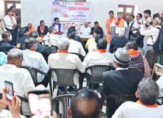 BJP candidate interacted with intellectuals during election campaign